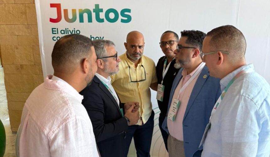 Dr. Andy De León: Exitosa Acreditación en Cancún por Innovación en OA